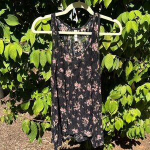 Xhilaration Black Floral Tank Top